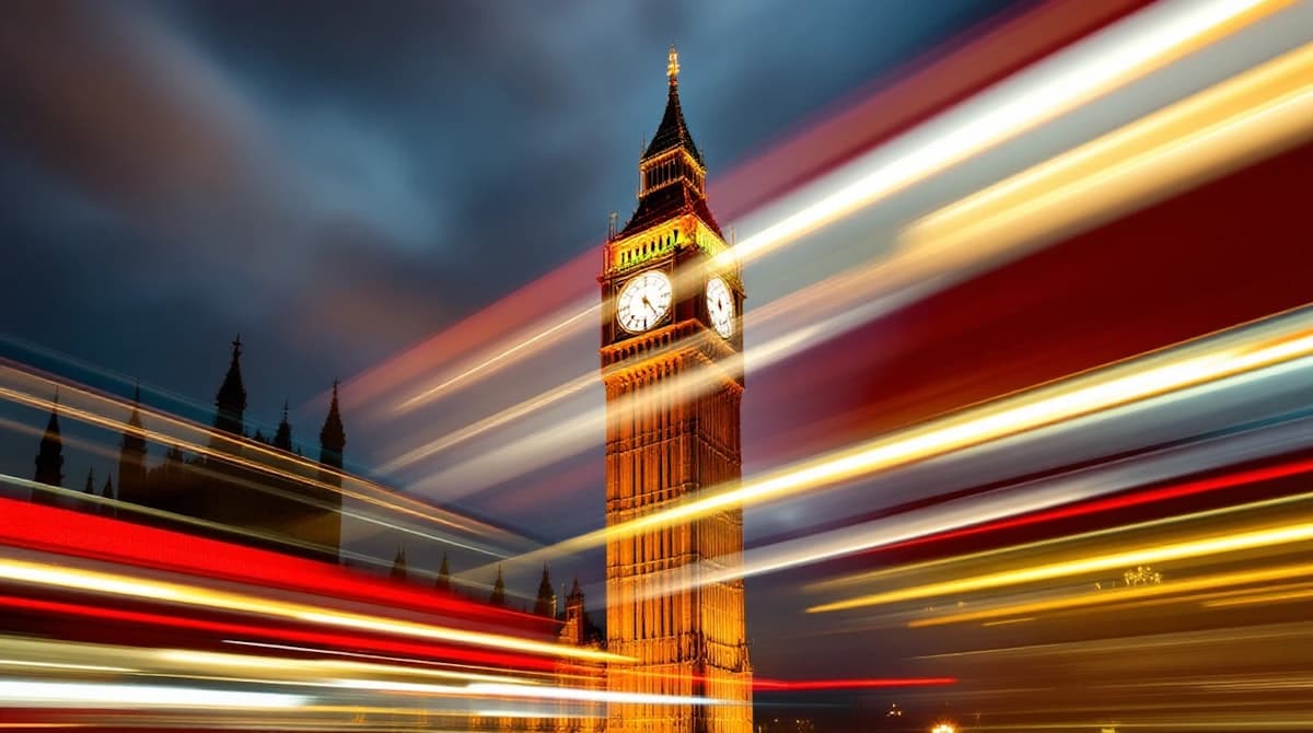 Group storage for tourists and students in Central London